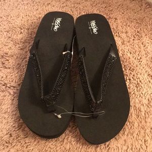 Black Mossimo Sandals